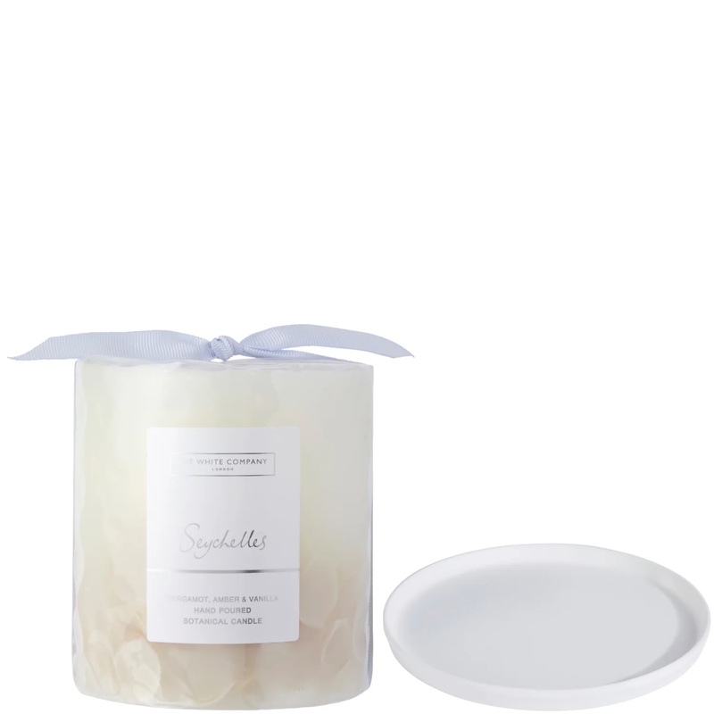 The White Company Seychelles Botanical Candle and Plate – Medium
